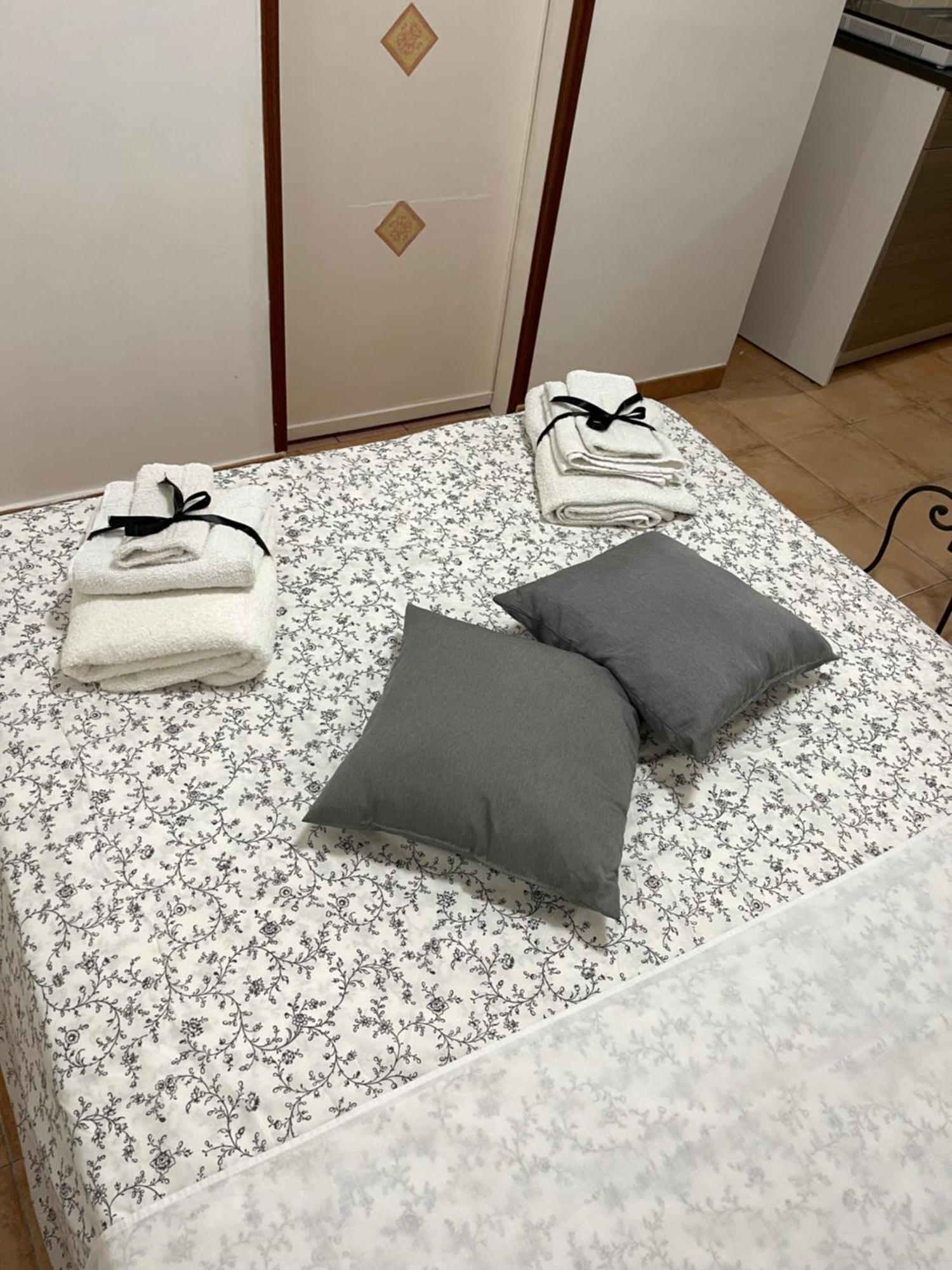 V.l Gradoni. Apartment Naples